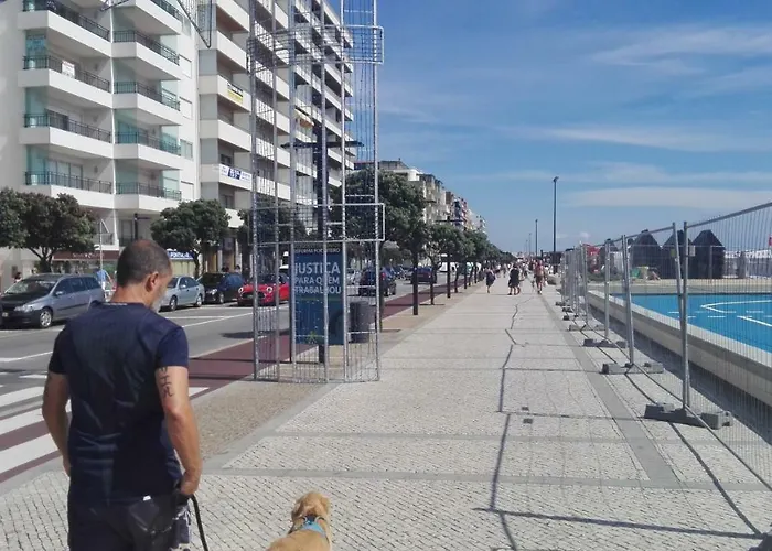 Norton De Matos アパート